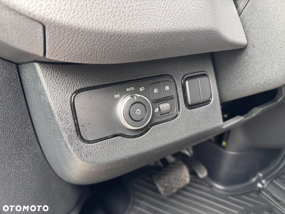 Mercedes-Benz Sprinter - 17