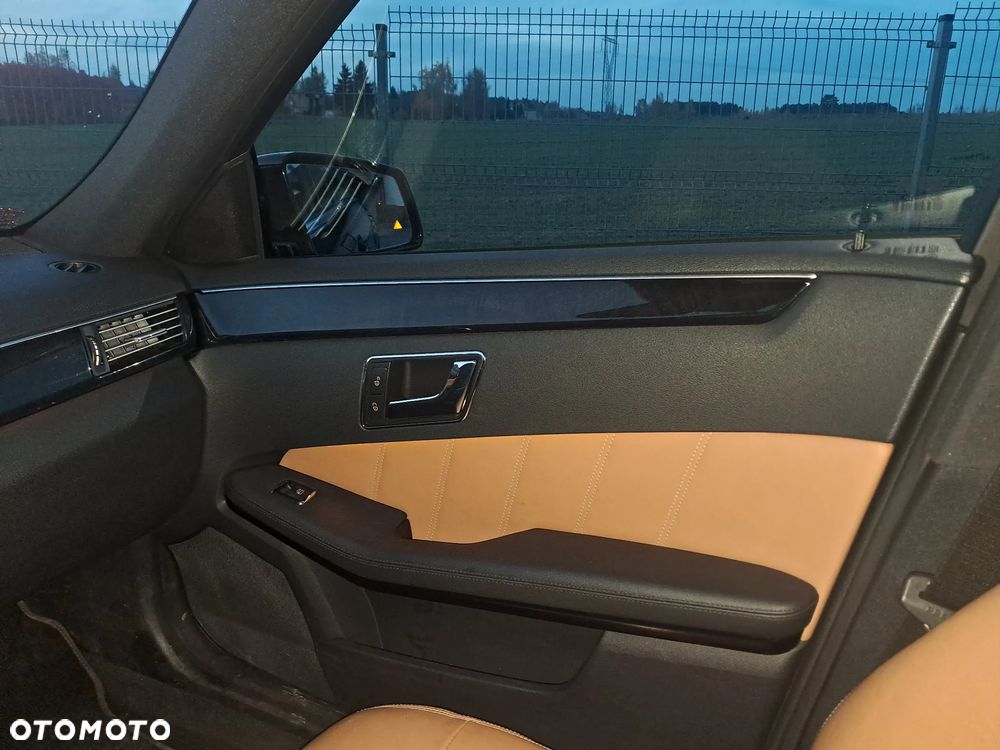 Mercedes-Benz Klasa E 250 CDI DPF BlueEFFICIENCY Automatik Avantgarde - 14