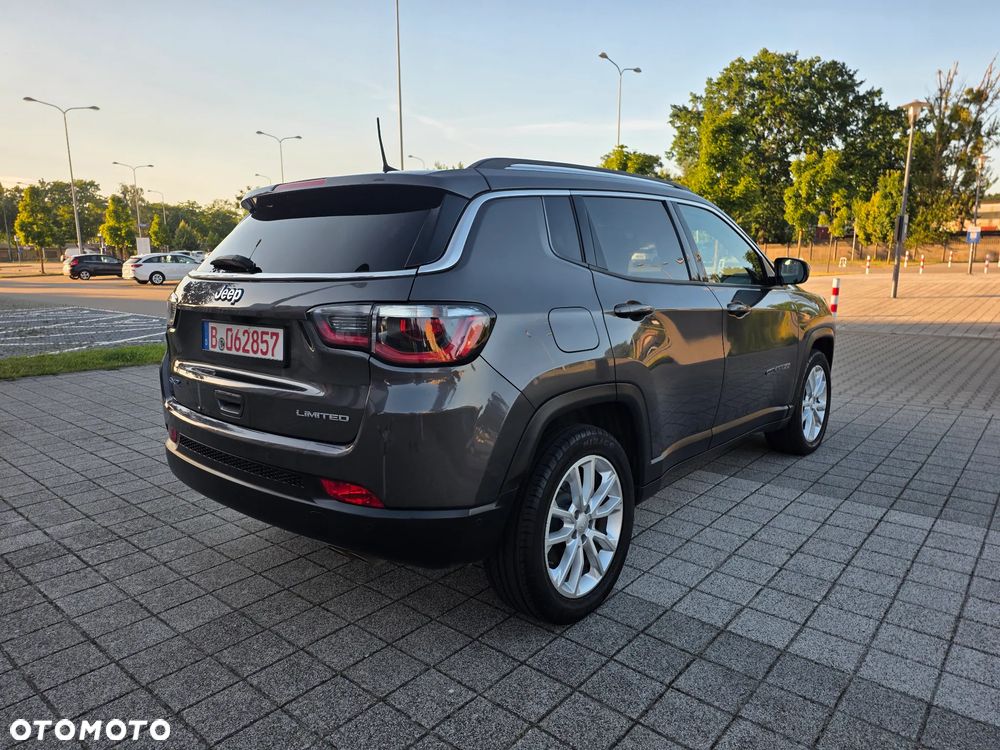 Jeep Compass - 10