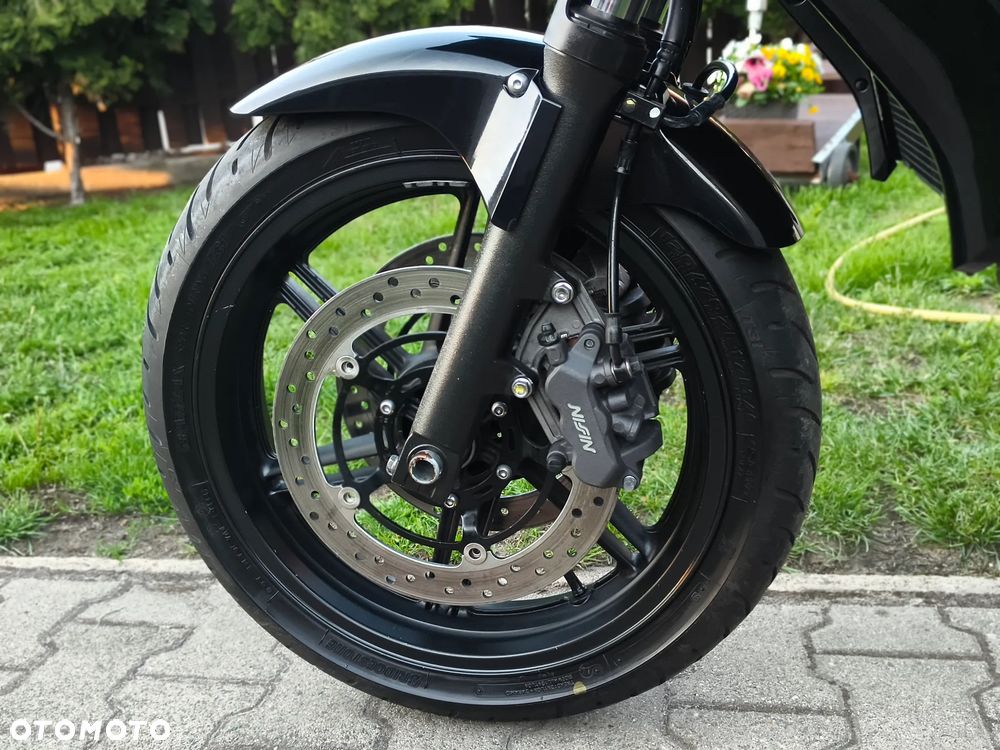 Honda CBF - 32