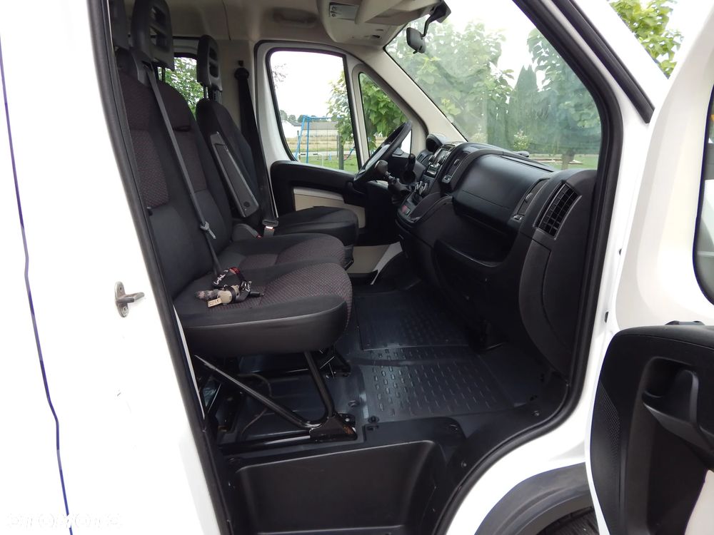 Peugeot Boxer_7-Osobowy_Max-Rama_Skrzynia_Paka - 28