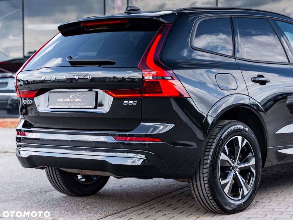 Volvo XC 60 B5 B AWD Ultimate Bright - 14