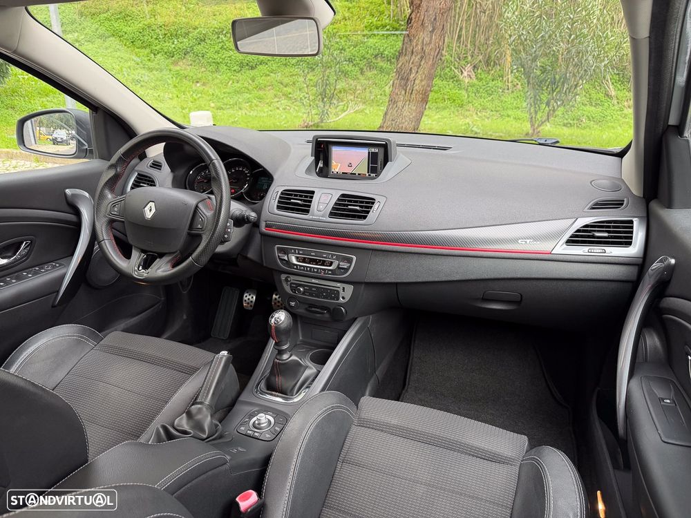 Renault Mégane Sport Tourer 1.5 dCi GT Line - 31