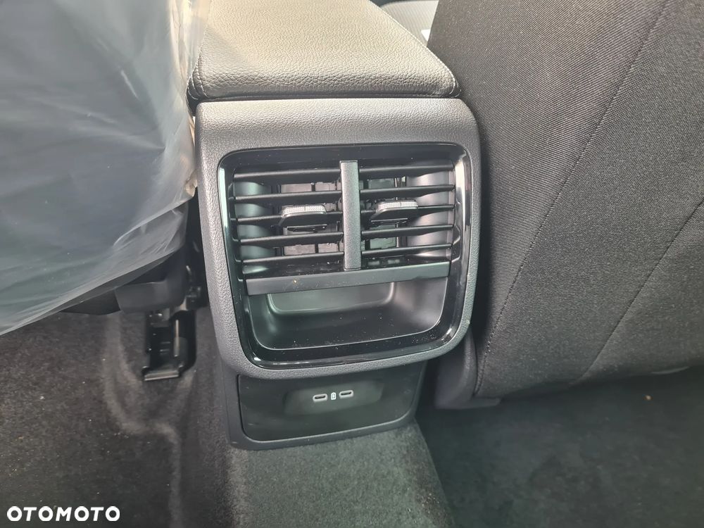 Skoda Octavia 1.5 TSI mHEV Drive Selection DSG - 13