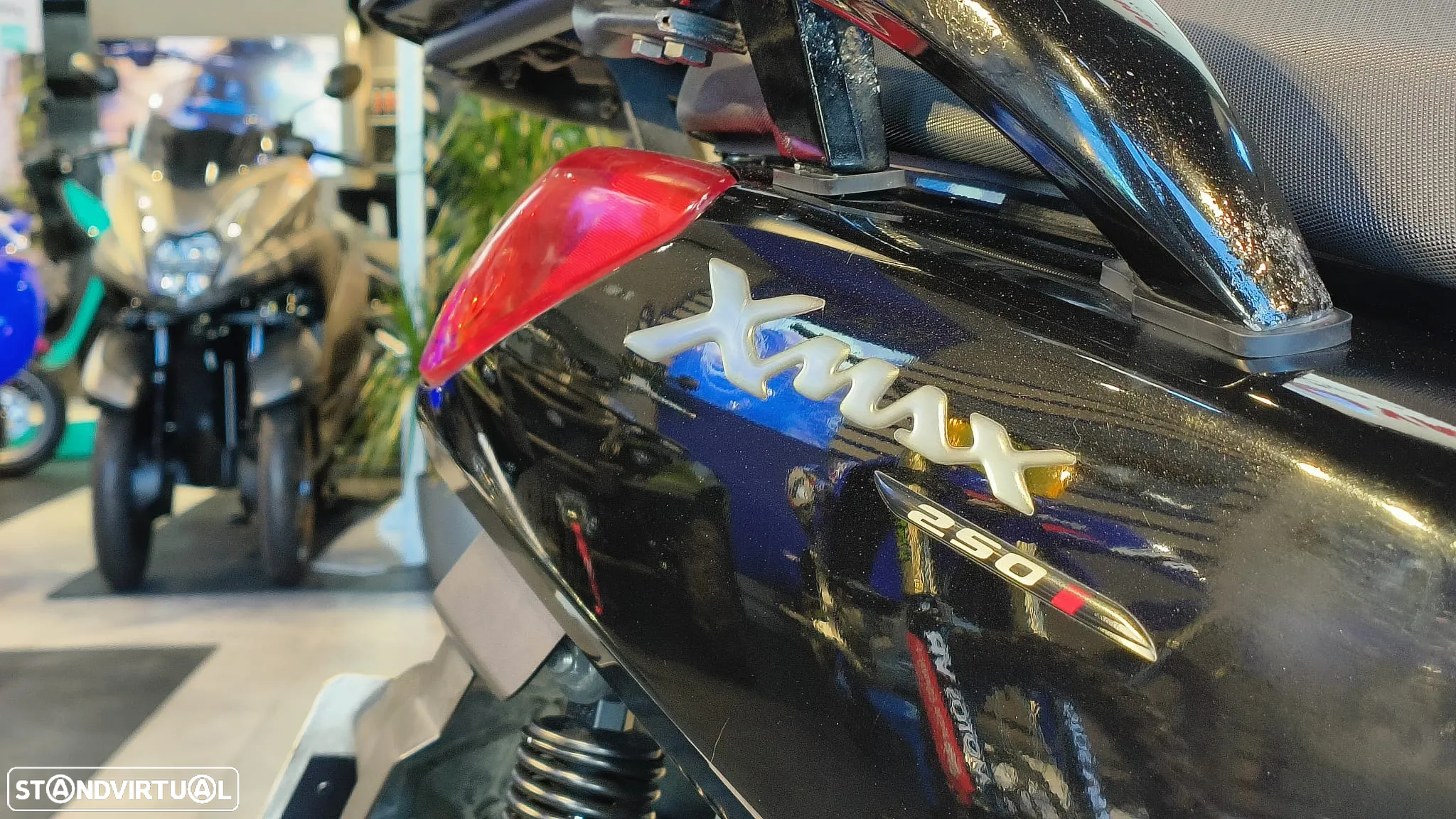 Yamaha X-Max 250 - 6