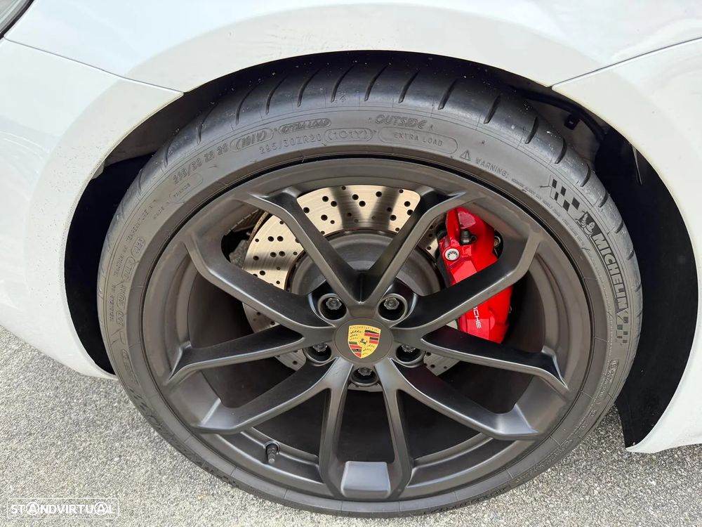 Porsche 718 Spyder PDK - 14