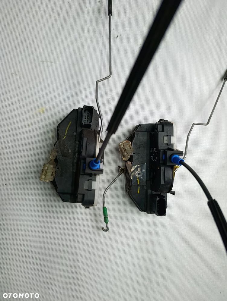 Astra J zamek przedni przód 6 PIN Europa Astra IV Opel - 1