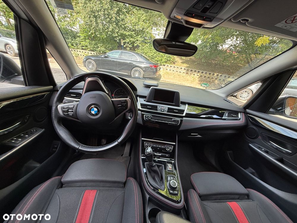 BMW Seria 2 220d Sport Line - 11