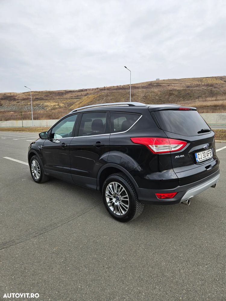 Ford Kuga 2.0 TDCi Powershift 4WD Titanium - 5