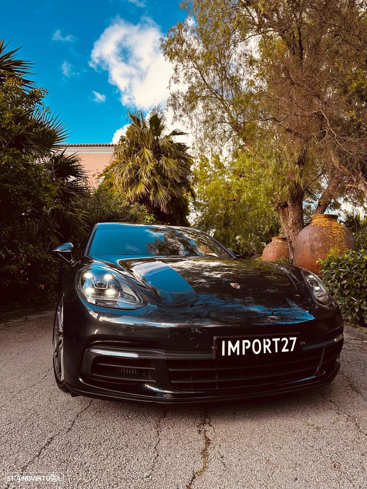 Porsche Panamera 4 E-Hybrid Edition 10 Anos - 6