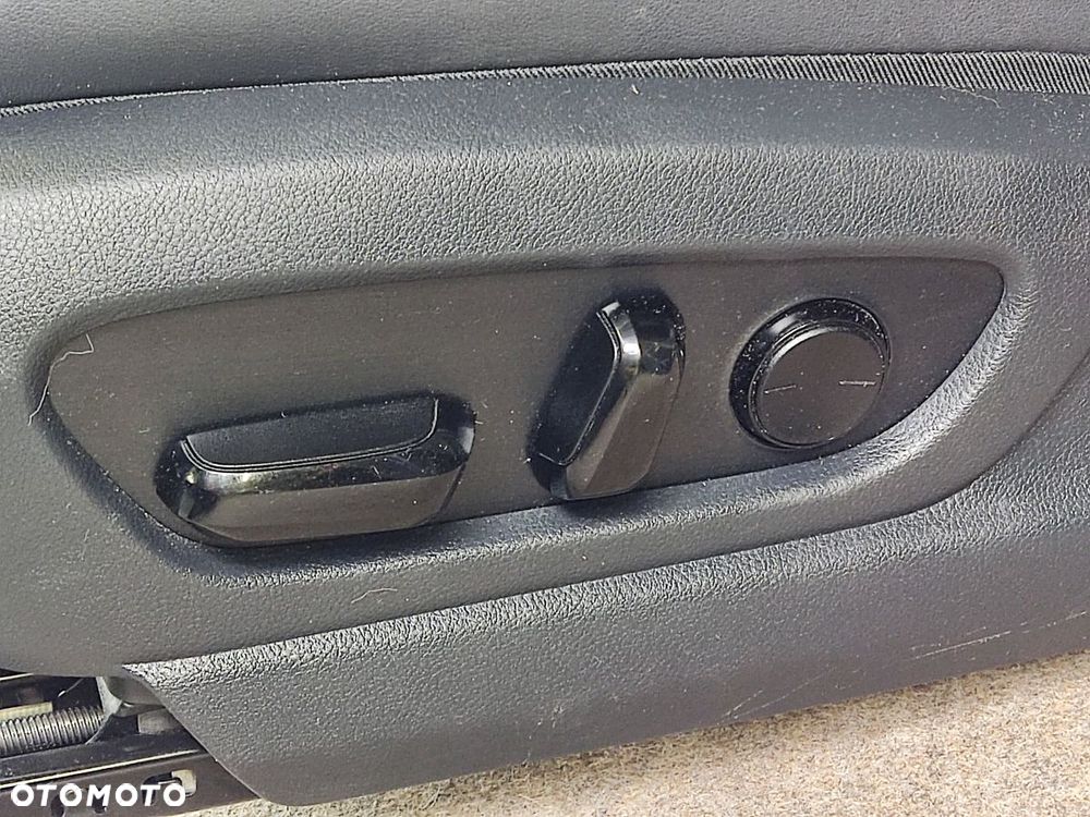 LEXUS ES od 2018r Fotele Kanapy Boczki Skórzane - 10