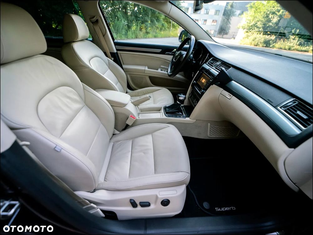 Skoda Superb - 35
