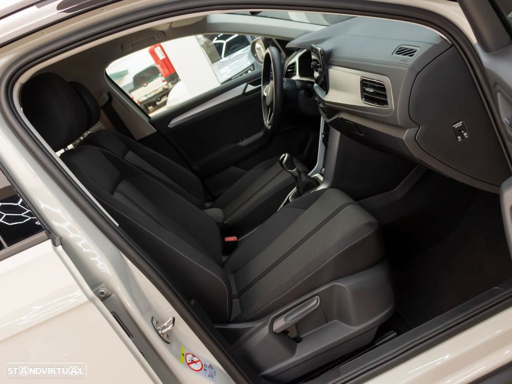 VW T-Roc 1.0 TSI Urban - 12