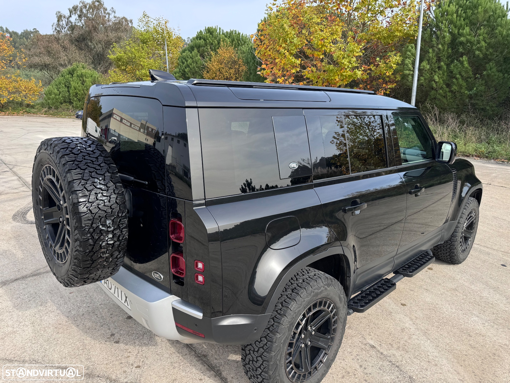 Land Rover Defender 2.0 D 110 AWD S - 5