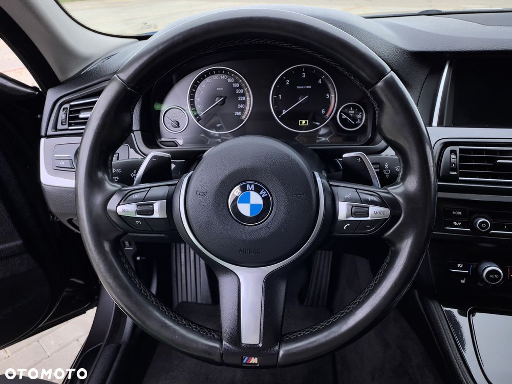 BMW Seria 5 525d Sport-Aut - 20