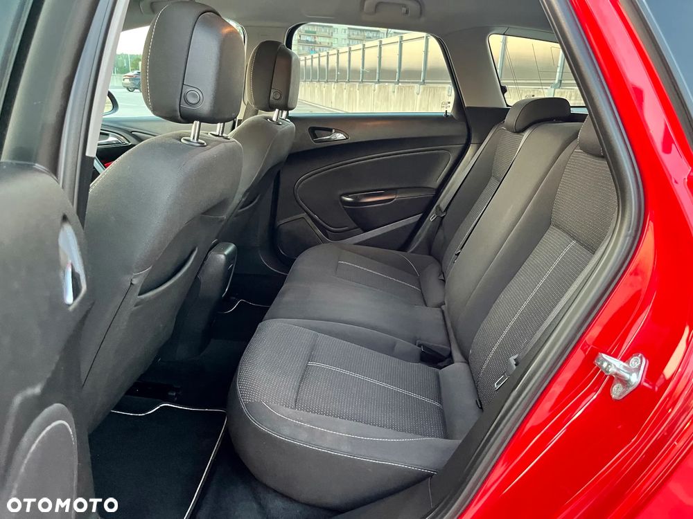 Opel Astra 1.7 CDTI DPF Sport - 11