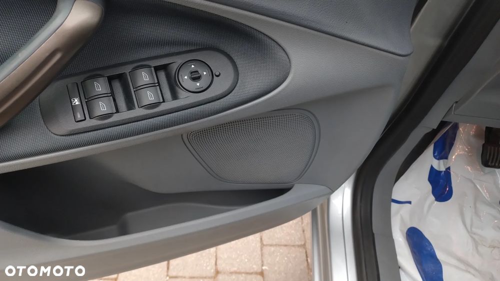 Ford S-Max - 8