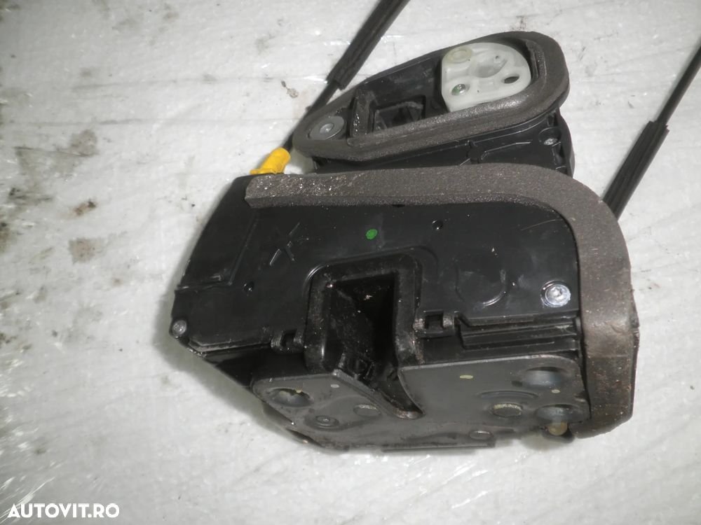 Broasca usa stanga / dreapta spate , dreapta fata Opel Astra K Hatchback 915-C3039077-18S 915C303907718S C3039077 915-C3039078-18S C3039078 13508299 - 5