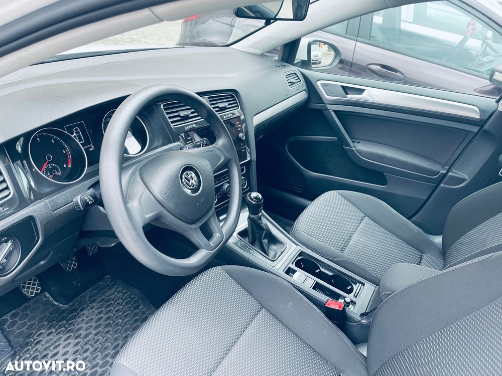 Volkswagen Golf 1.6 TDI Comfortline - 8