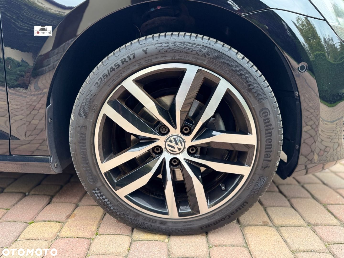 Volkswagen Golf - 11
