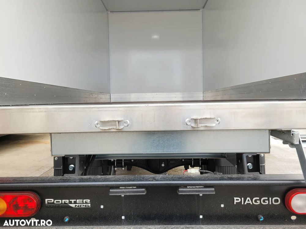 Piaggio NP6 Box Izoterm - 9