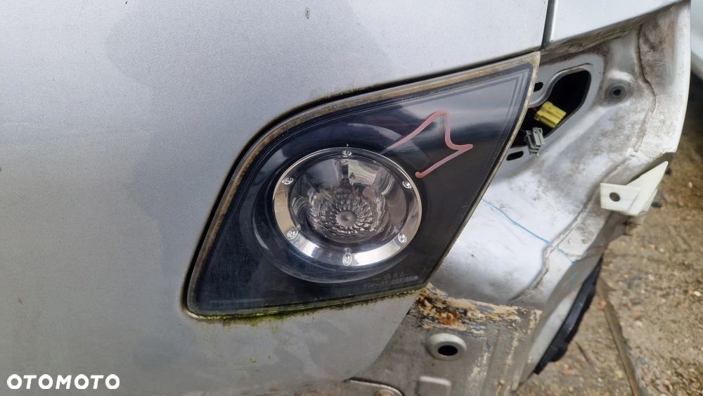 MAZDA 3 BK HB LAMPA TYŁ PRAWA - 1