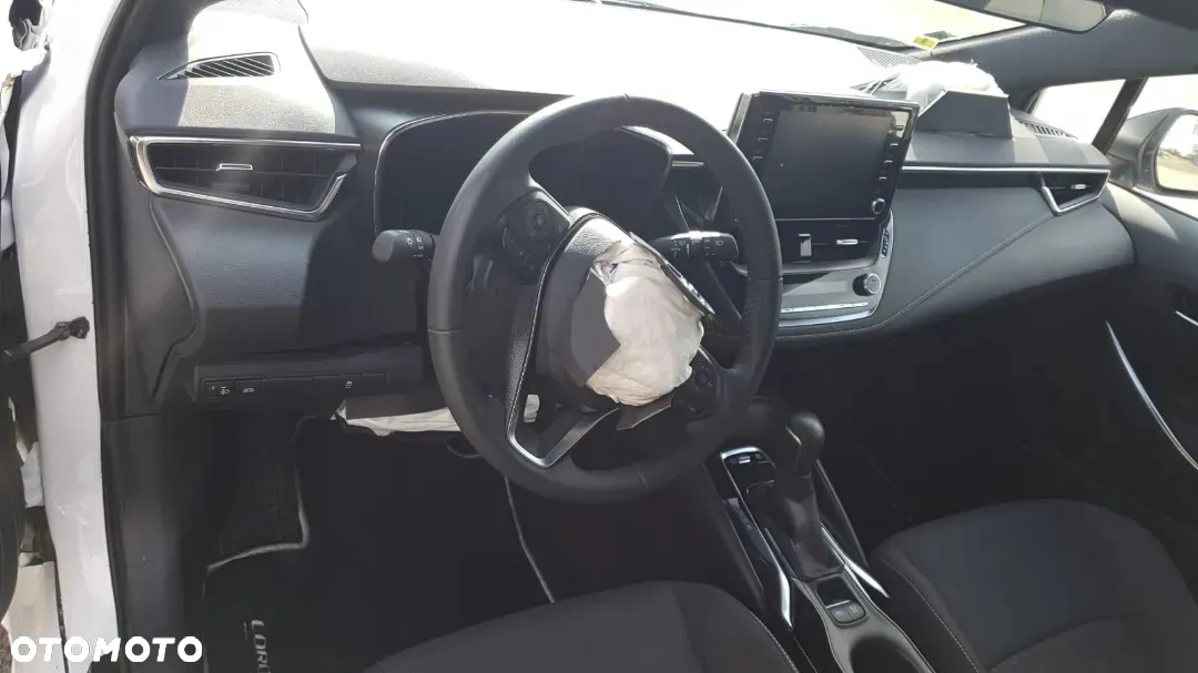 Toyota Corolla 1.8 Hybrid Comfort - 13