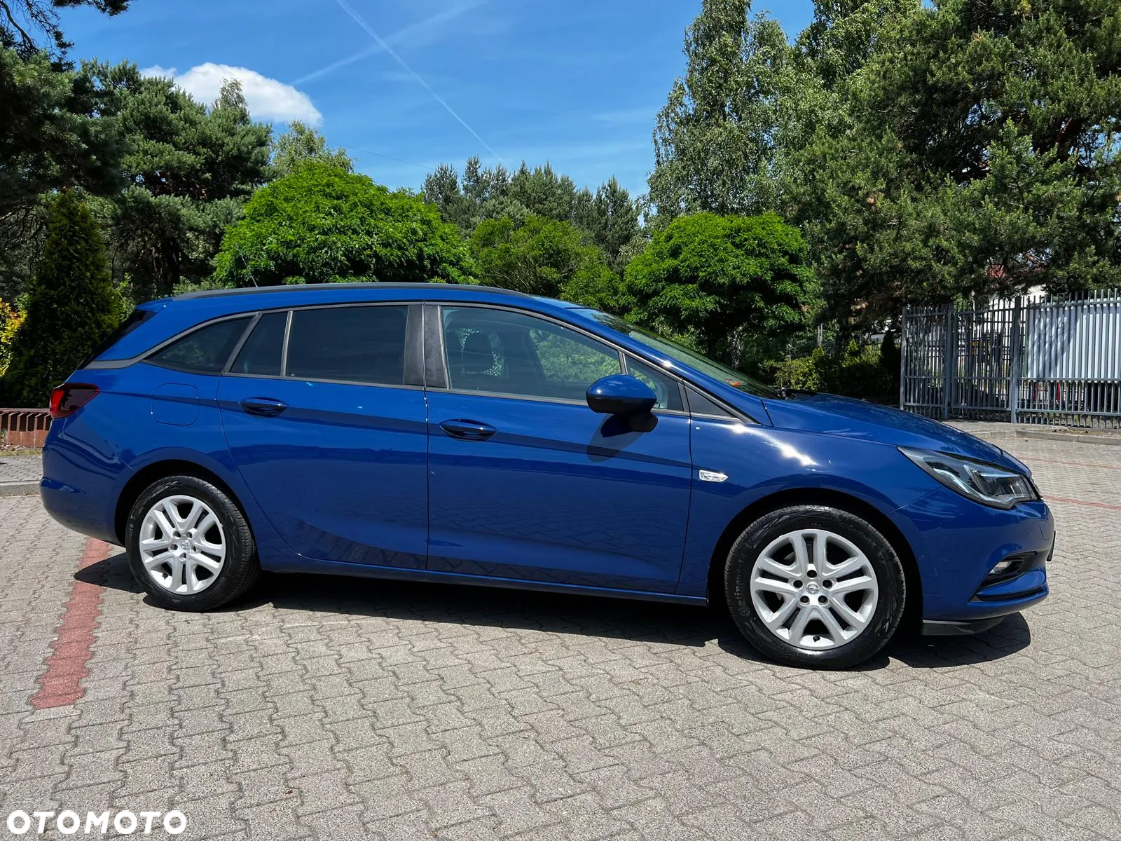 Opel Astra V 1.6 CDTI Dynamic - 8