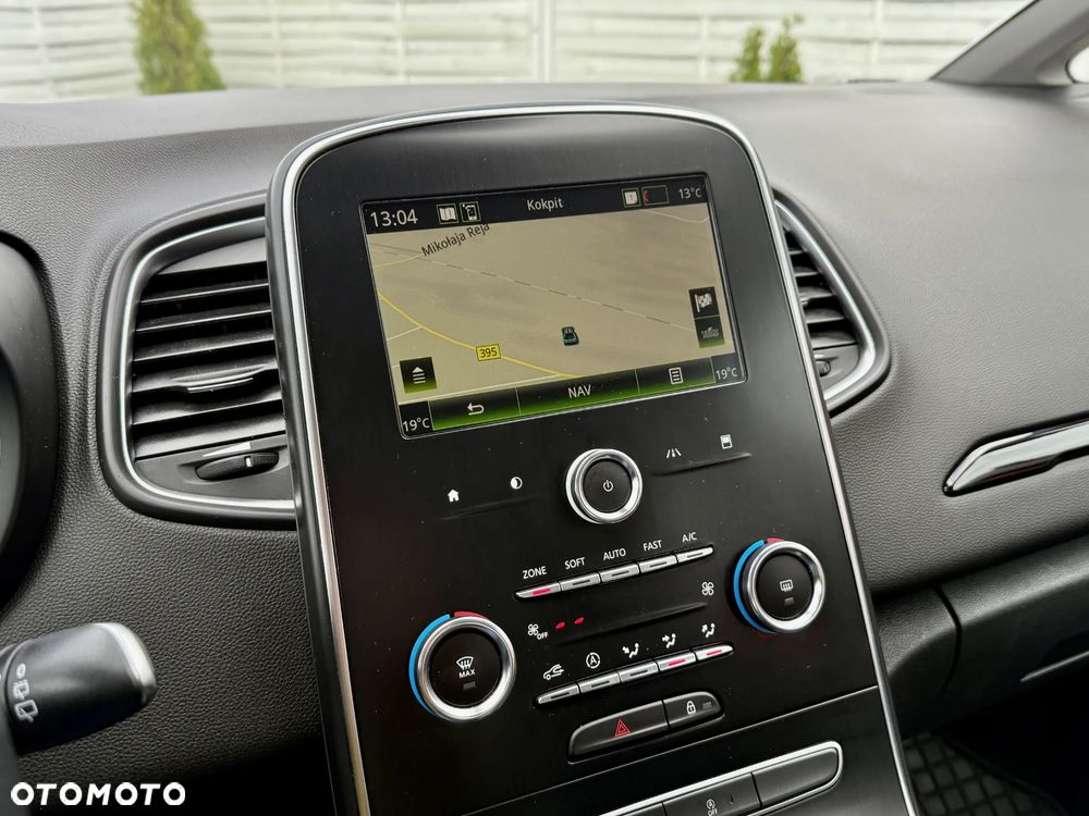 Renault Scenic BLUE dCi 120 BUSINESS EDITION - 12