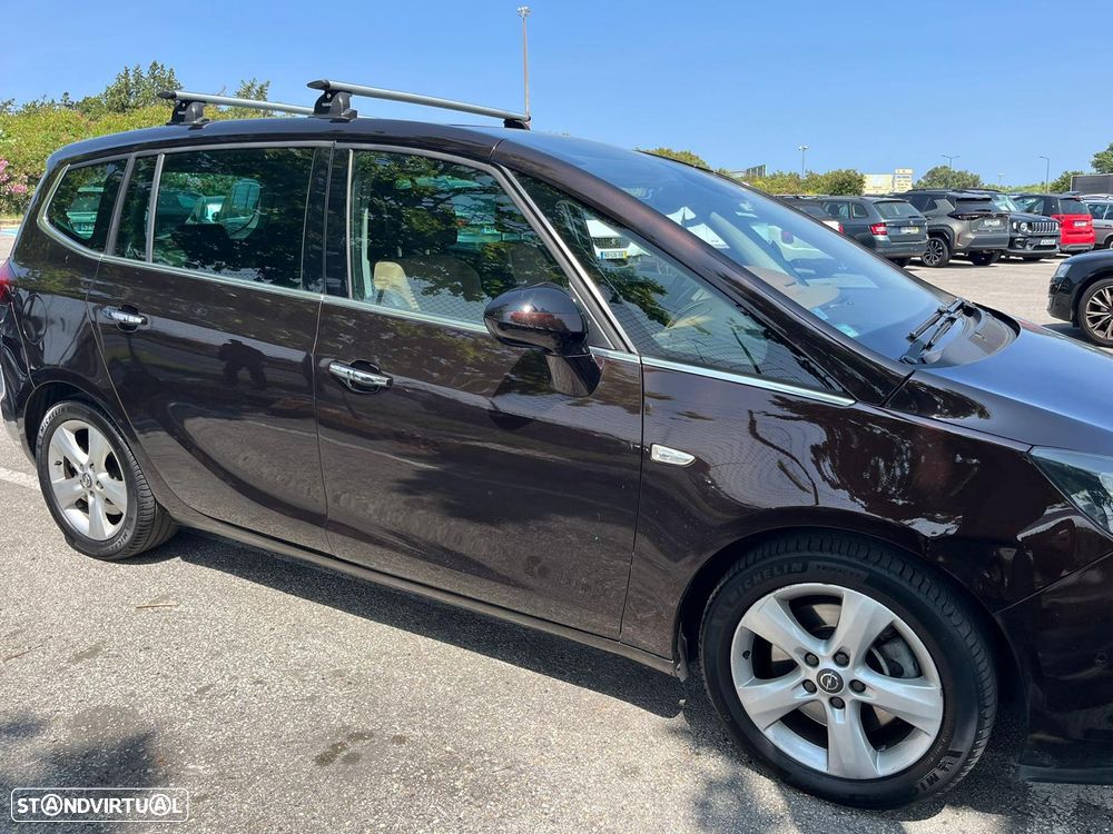 Opel Zafira Tourer 2.0 CDTI Auto Sport - 4