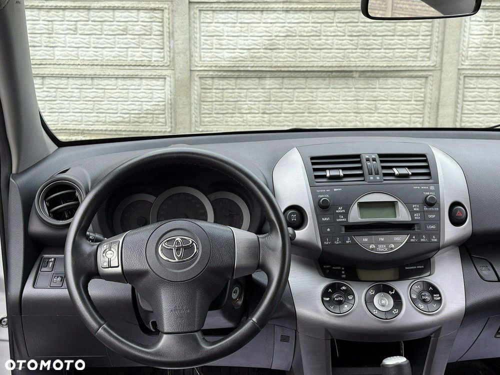 Toyota RAV4 2.2 D-4D 4x4 Executive - 33