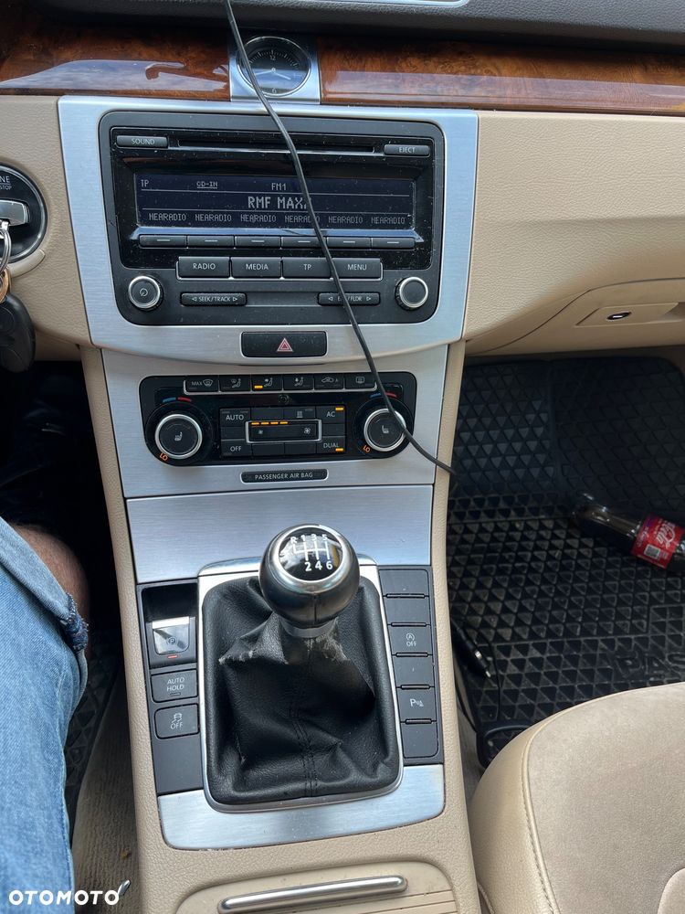 Volkswagen Passat 2.0 TDI BlueMotion Technology Highline - 6