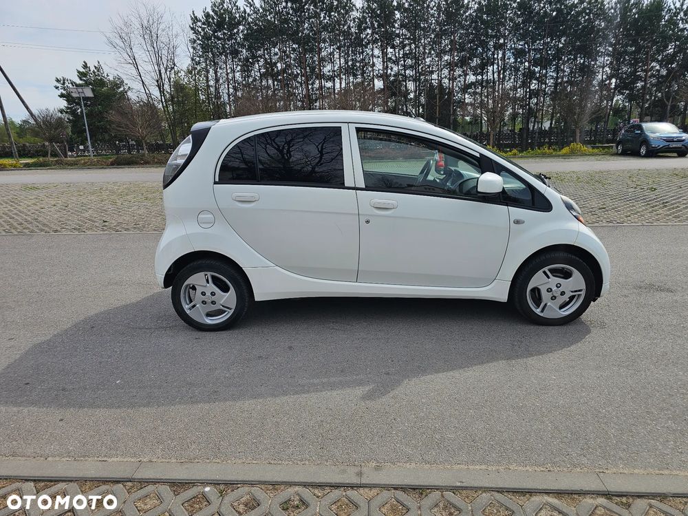 Mitsubishi i-MiEV Standard - 4