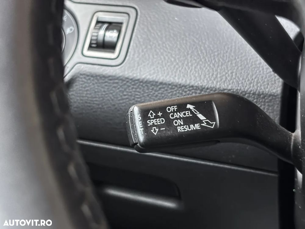 Volkswagen Passat - 15