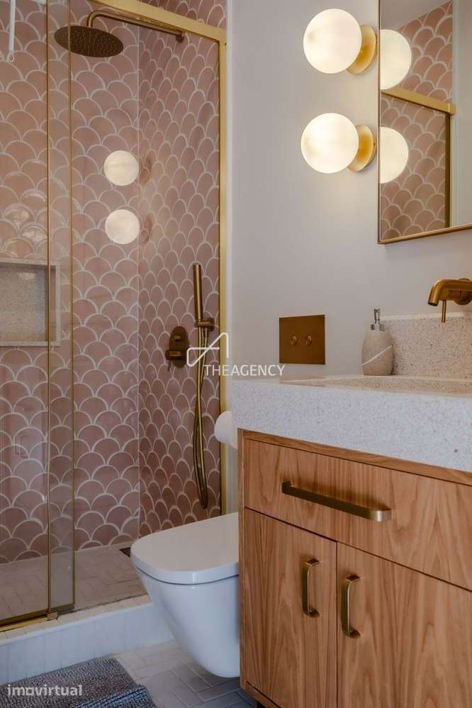 Amplo Apartamento T3+1 Renovado com Luz Natural e Espaço Exterior pert - Grande imagem: 4/60