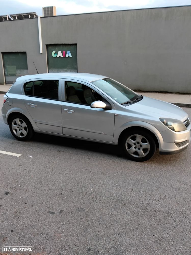 Opel Astra 1.3 CDTi Cosmo - 3