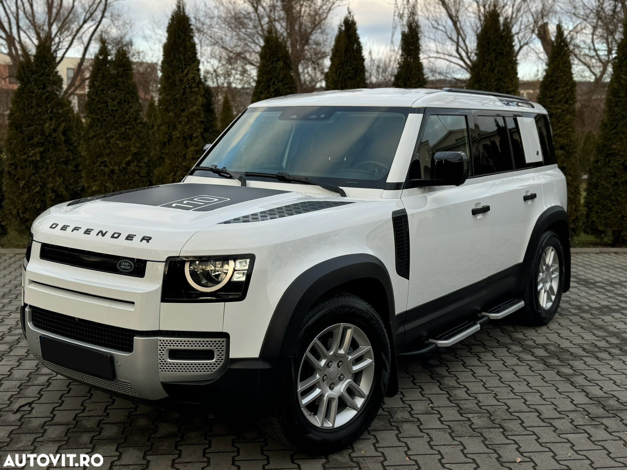 Land Rover Defender 110 2.0L D240 - 3