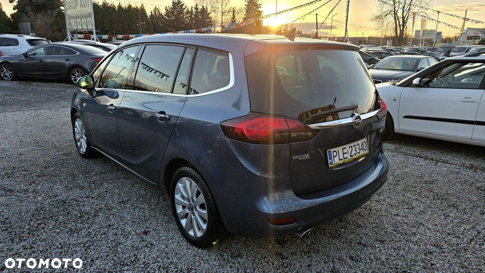 Opel Zafira - 15