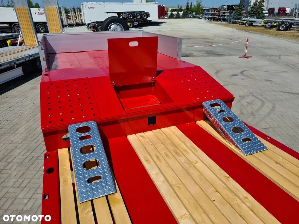 Fliegl Niskopodwoziowa 3 osiowa z najazdami - 4