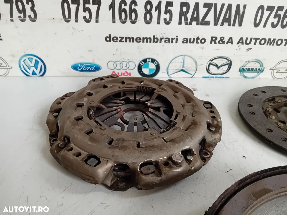 Kit Ambreiaj Volanta Masa Dubla Mercedes C Class W204 2.2 Cdi Euro 4 Motor 646811 Cutie Manuala 6+1 - 6