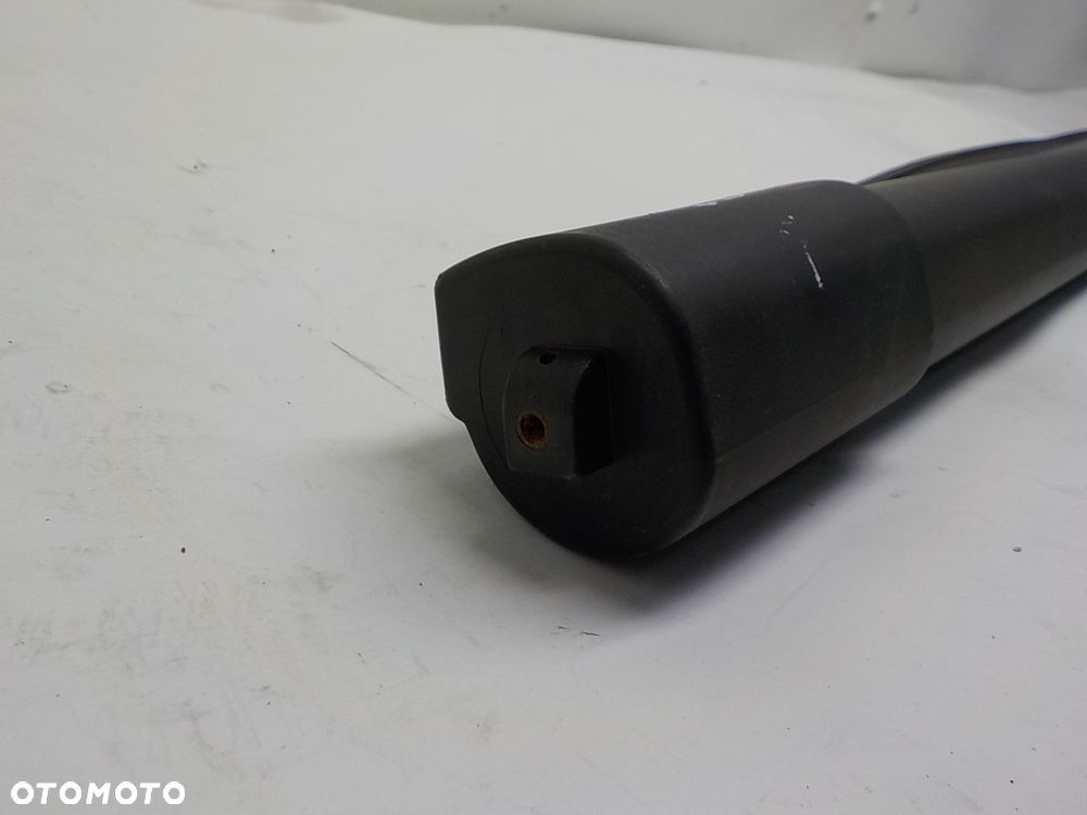 SUBARU IMPREZA GF8 ROLETA BAGAŻNIKA CZARNA - 9