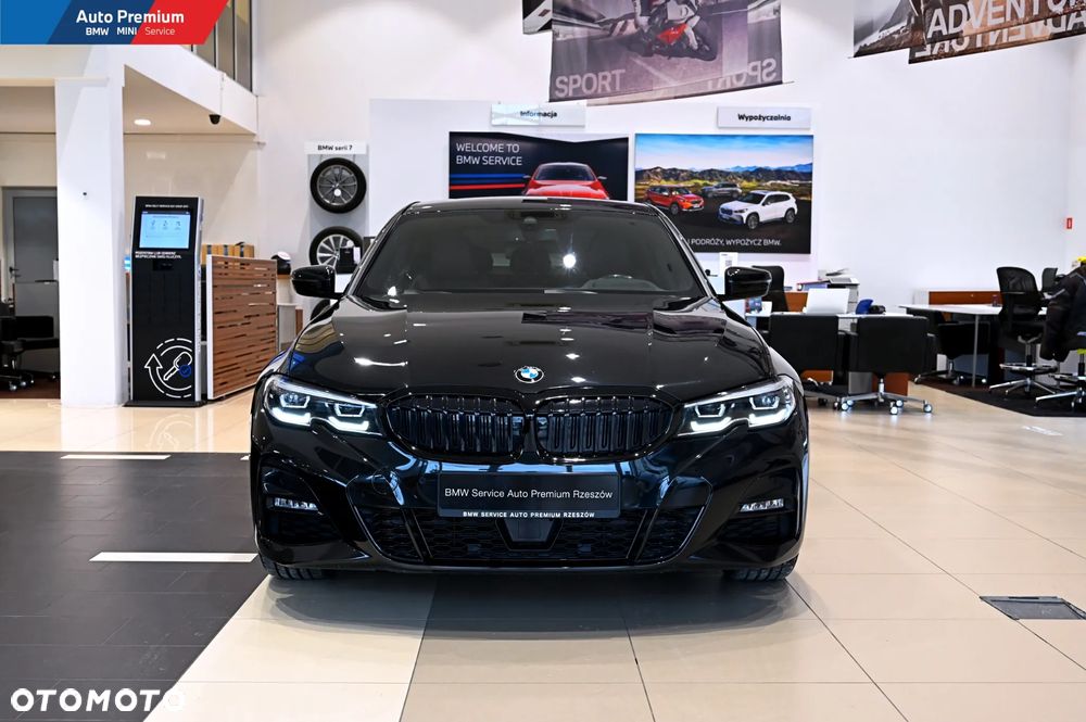 BMW Seria 3 320d xDrive M Sport sport - 2