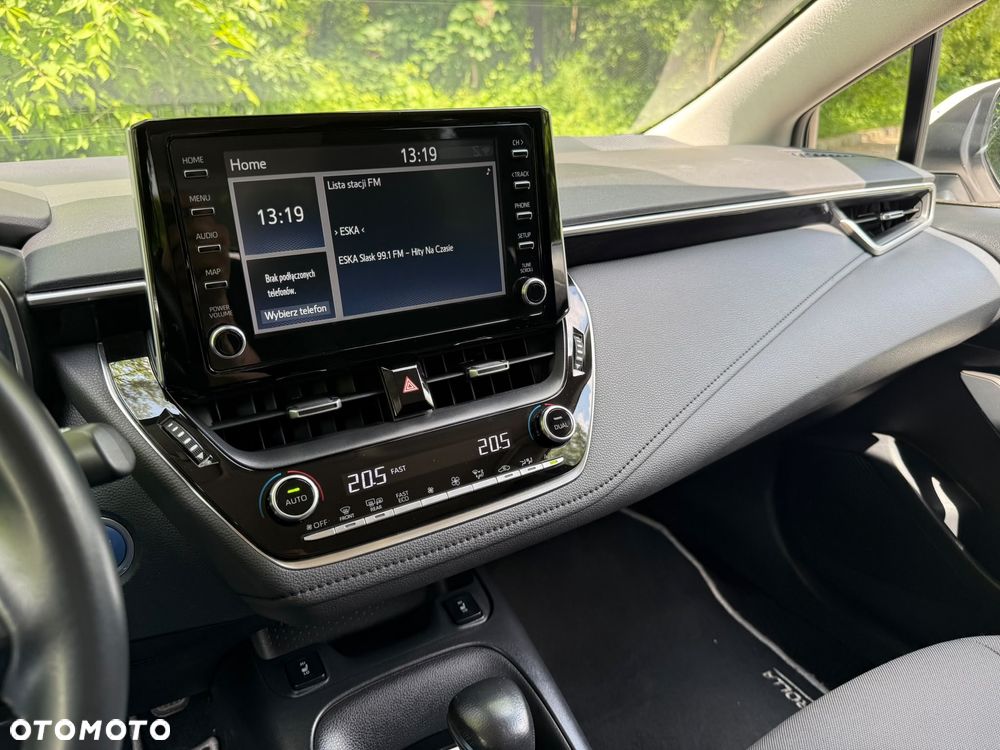 Toyota Corolla 1.8 Hybrid Comfort - 18
