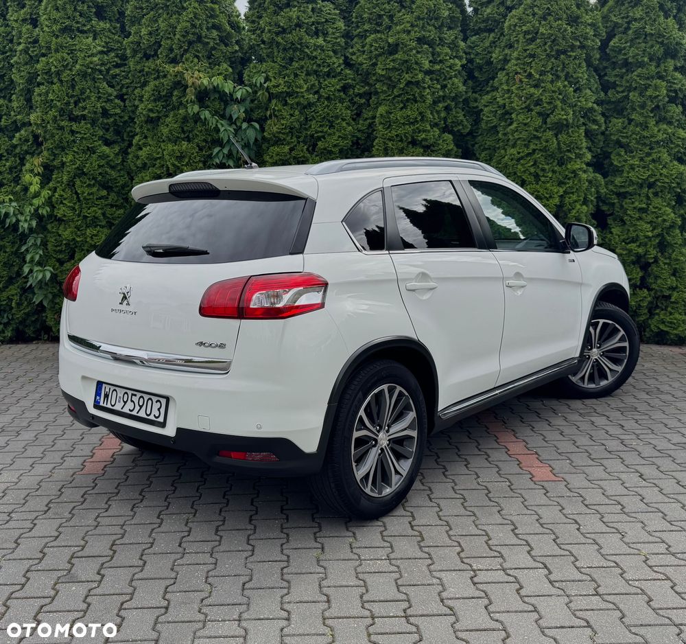 Peugeot 4008 - 8