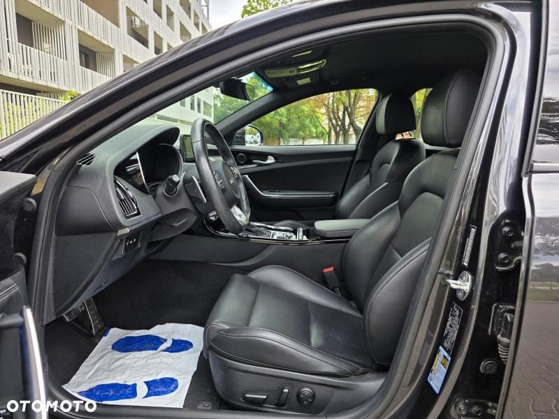 Kia Stinger 2.0 T-GDI GT Line - 4