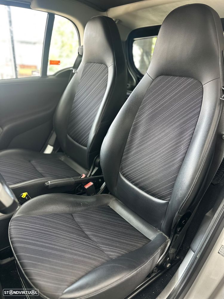 Smart ForTwo Coupé 0.8 cdi Pure 54 - 10