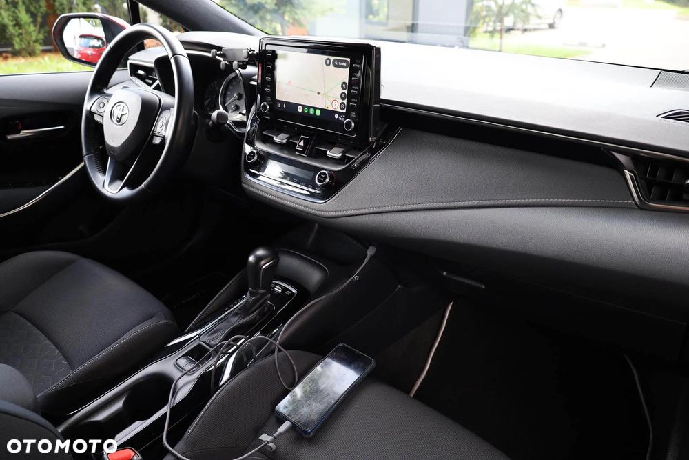 Toyota Corolla 1.8 Hybrid Comfort - 32