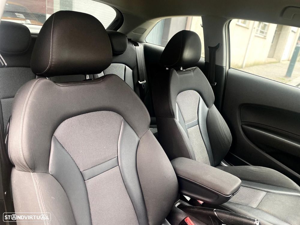 Audi A1 1.6 TDI Advance S-Tronic - 23