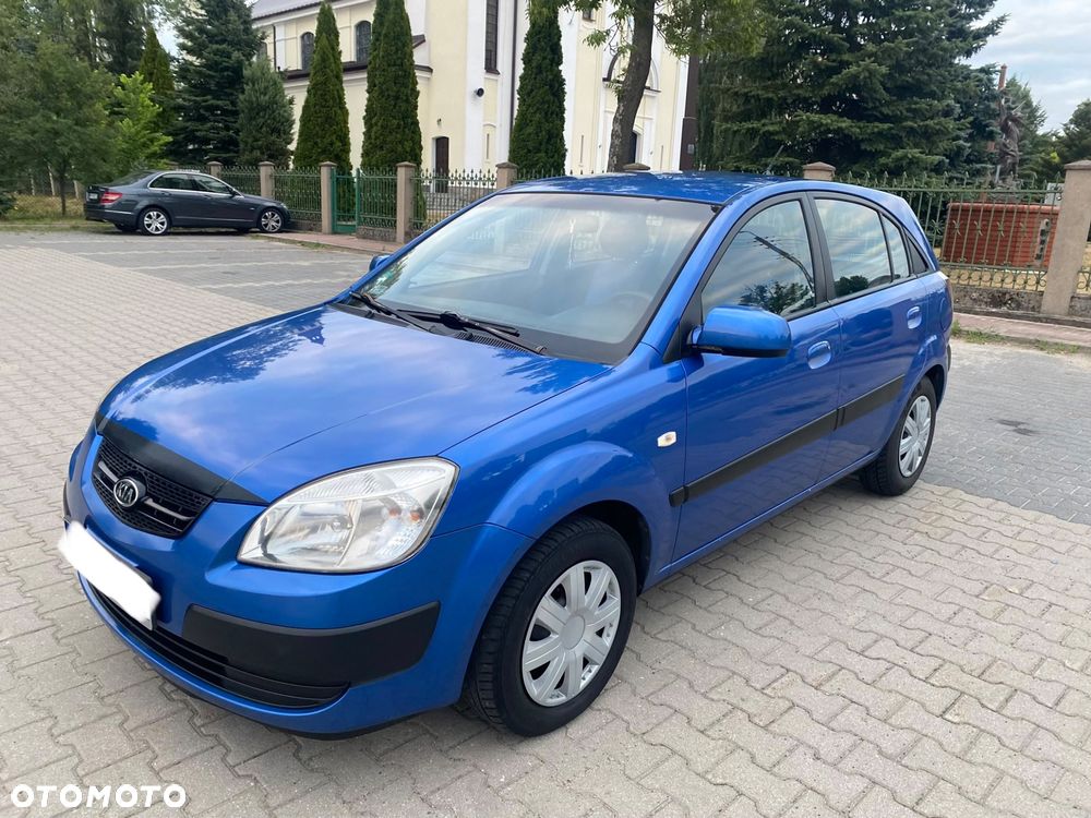 Kia Rio - 3