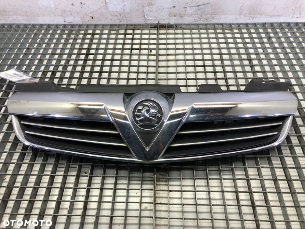 ATRAPA GRILL  OPEL ZAFIRA B Nadwozie pełne/minivan (A05) 2005 - 2015 1.9 CDTI VAN (M75) 110 kW [150 - 1